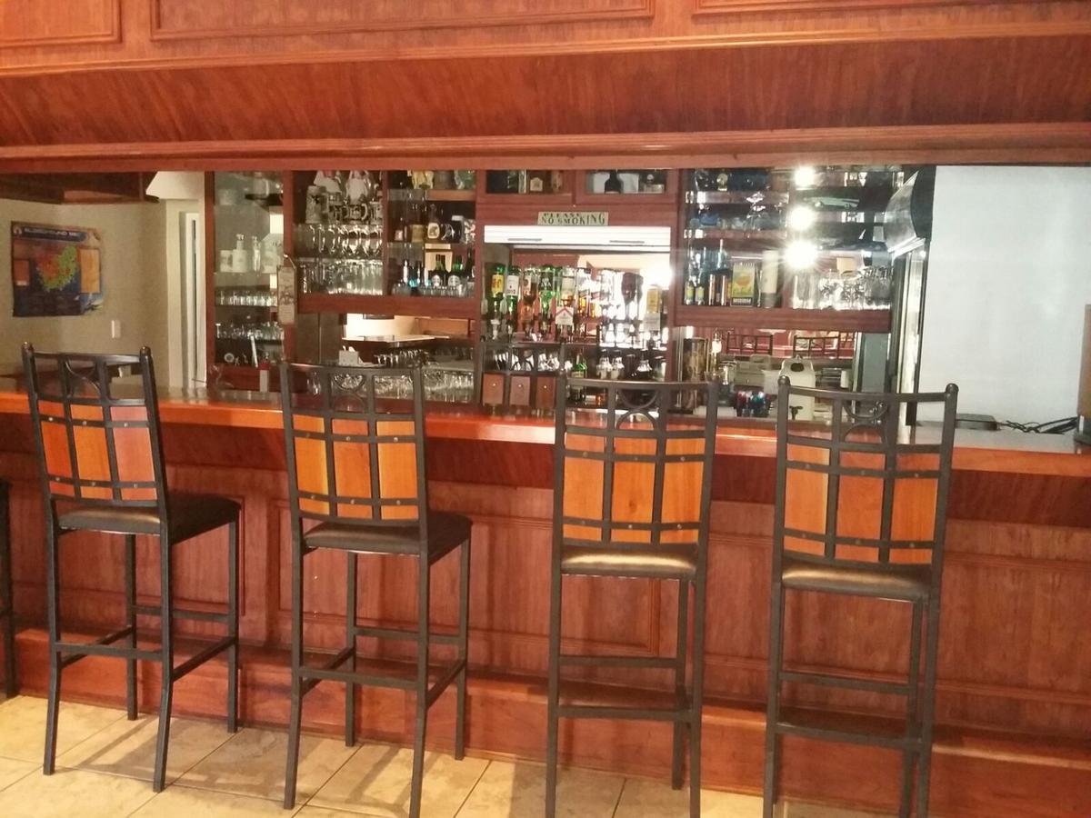 Lavender Lodge Vryburg Buitenkant foto