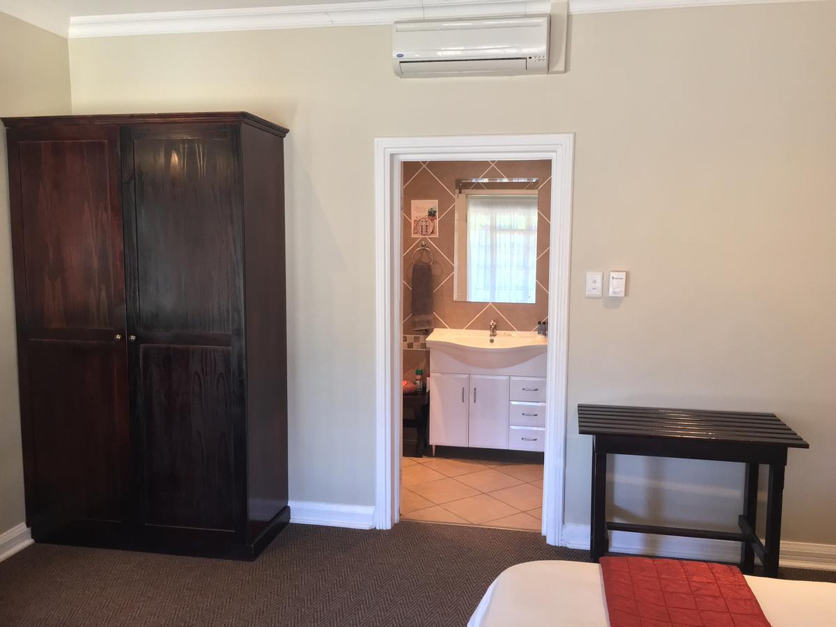 Lavender Lodge Vryburg Buitenkant foto